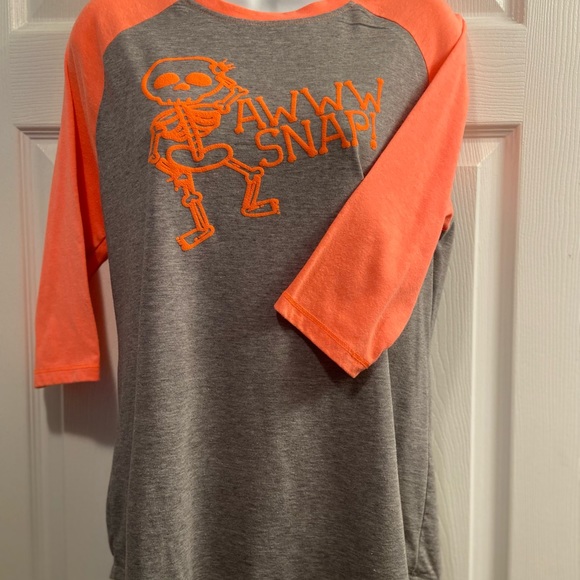 Halloween 3/4 sleeve two tone t-shirt. Designed w/ orange puff vinyl very sharp - Picture 2 of 4